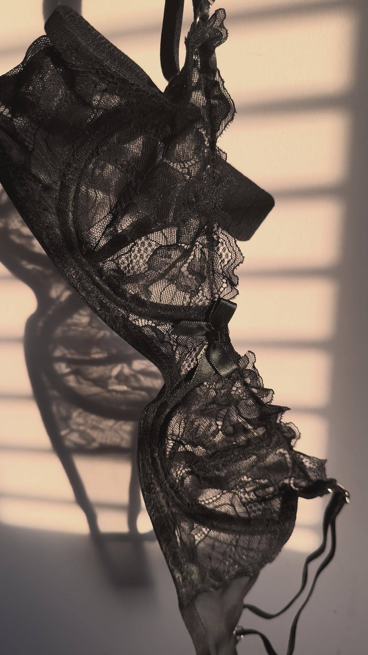 Noir Bra